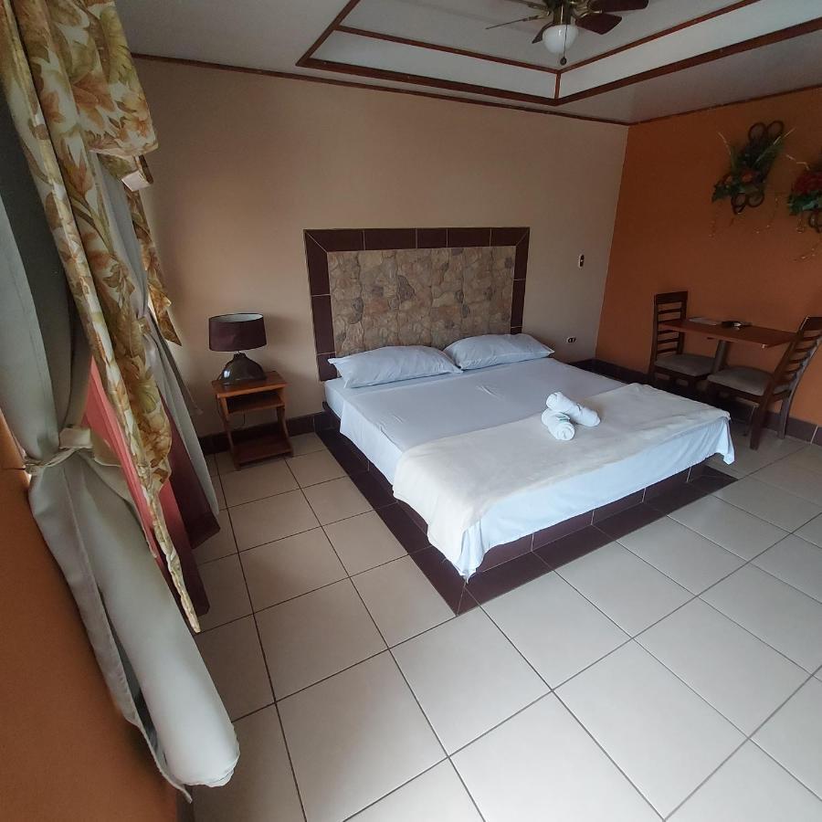 Hotel Torre Fuerte Venecia Exterior photo